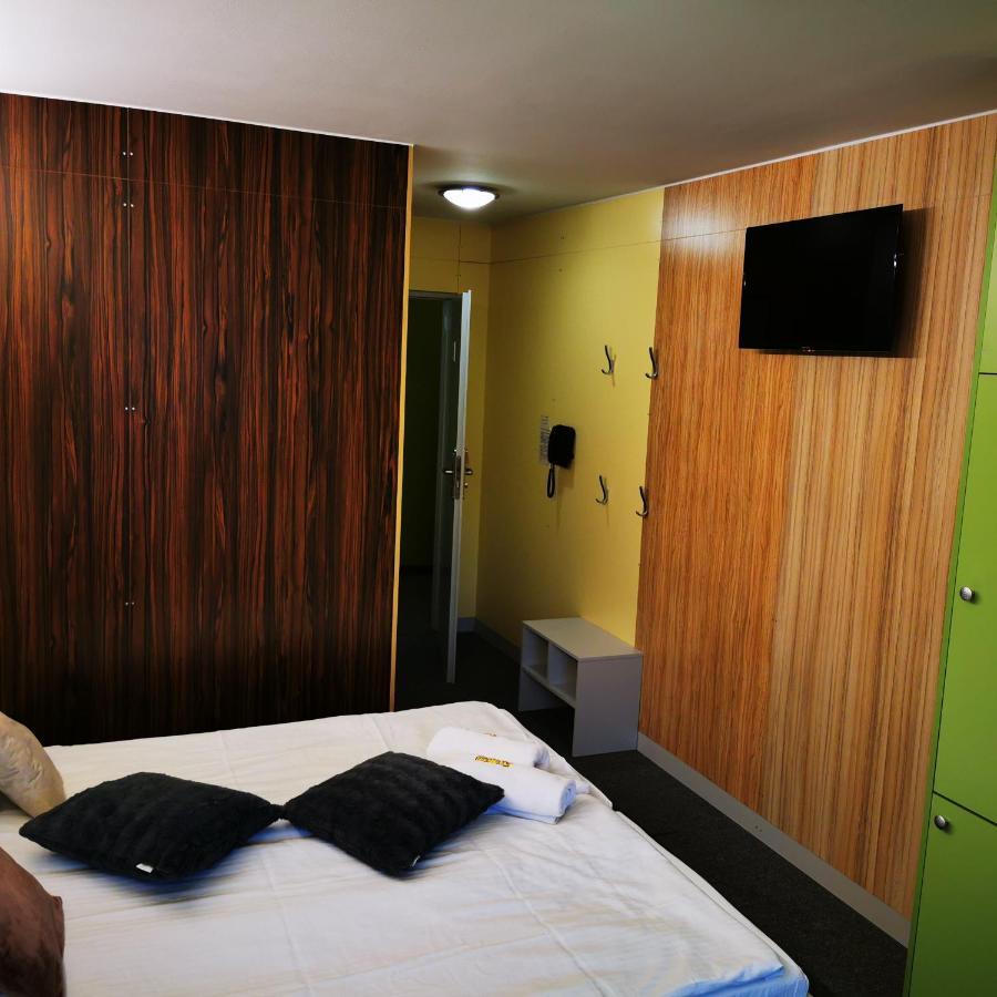 Elemels Planet Bed & Breakfast Ustroń Exterior foto