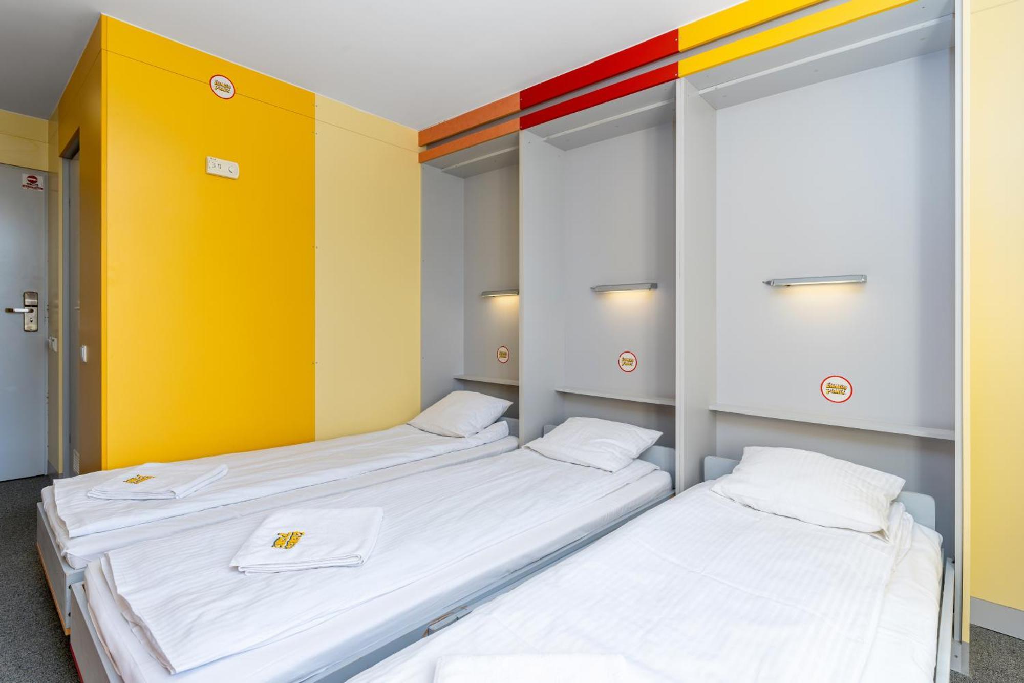 Elemels Planet Bed & Breakfast Ustroń Exterior foto